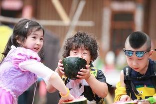 吃瓜萌娃图文图片,萌态十足，萌化你的心