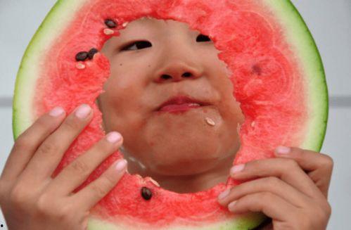 宝宝吃瓜的禁忌,揭秘宝宝吃瓜的禁忌与注意事项
