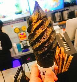 巴基斯坦网红冰淇淋事件,冰激凌热潮背后的争议与反思