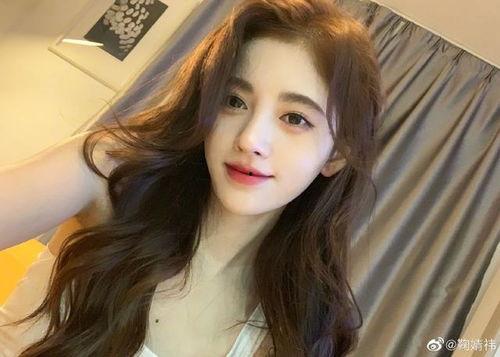 鞠婧祎真实爆料视频合集,揭秘明星幕后生活点滴