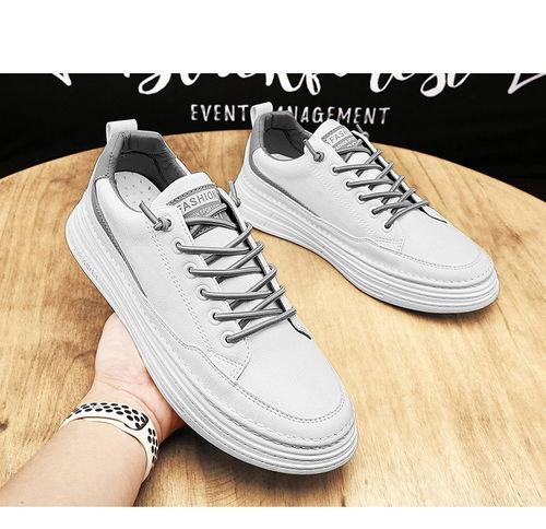 网红用鞋子大小算出年龄,网红如何用鞋子大小估算年龄之谜