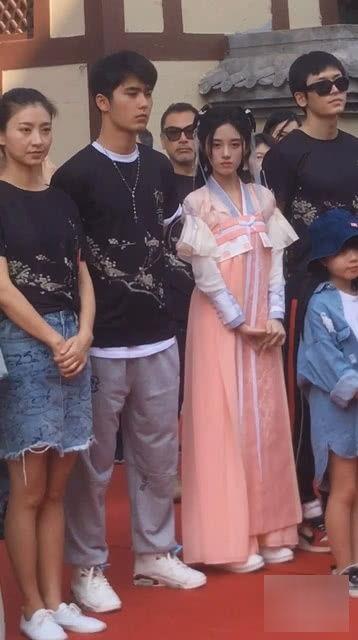 安家明星云集,演绎都市房产风云录