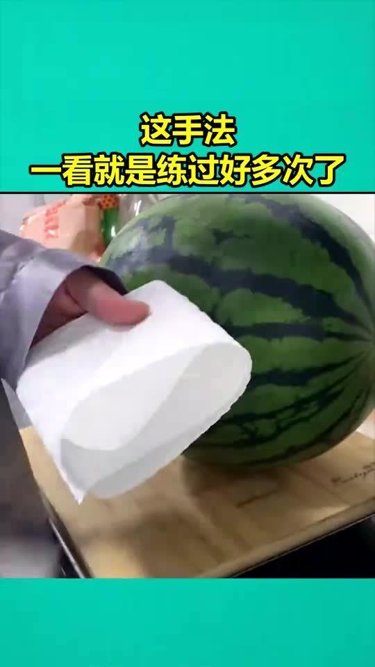 上海晚上吃瓜睡不着,吃瓜狂欢，揭秘不眠之夜的秘密